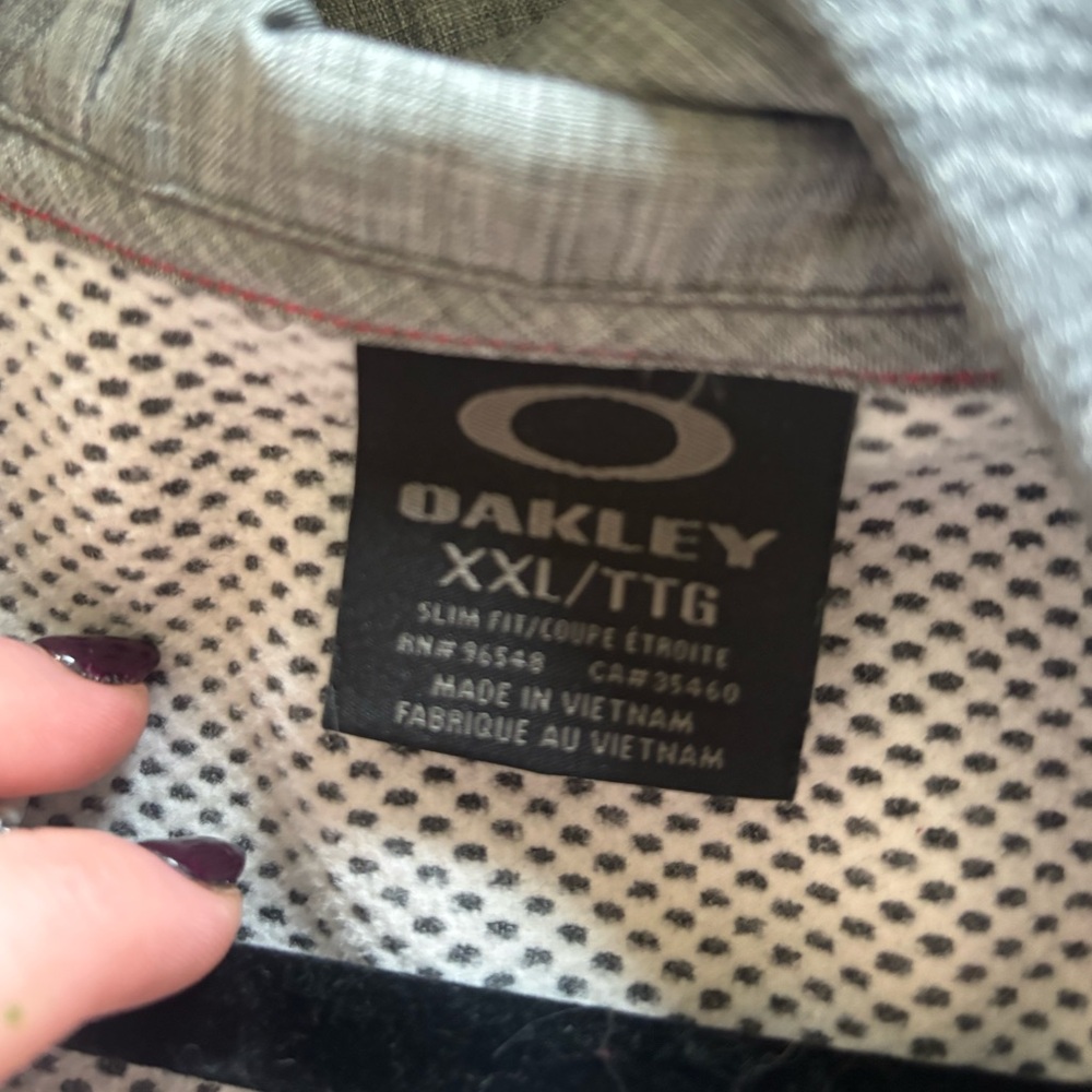 Oakley Gray And Black Patterned Jacket - image 4